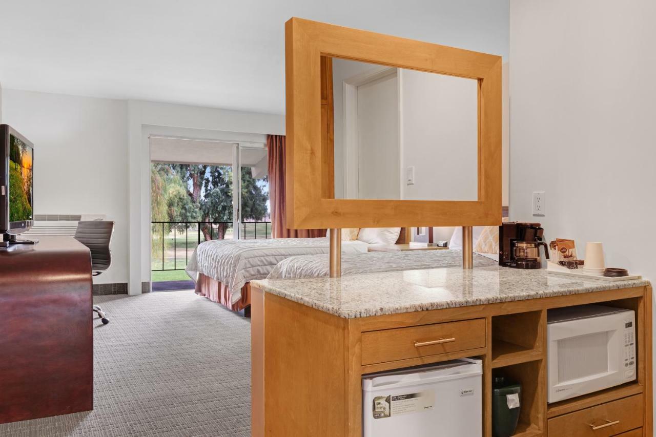 Ramada By Wyndham Holtville מראה חיצוני תמונה